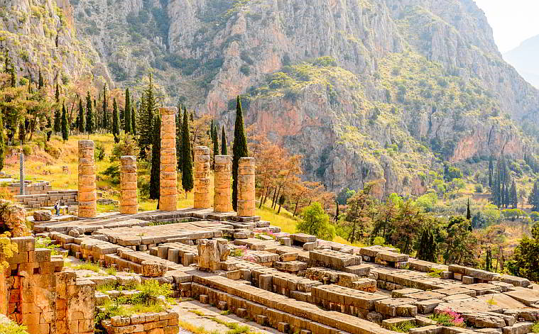 Delphi Guided Tours